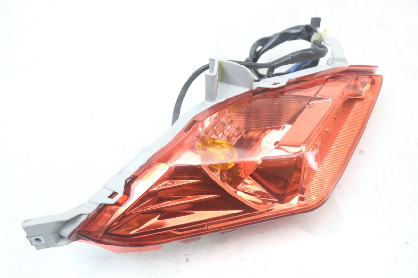 photo de FARO TRASERO DERECHO YAMAHA XMAX X-MAX ABS 125 (2017 - 2020)