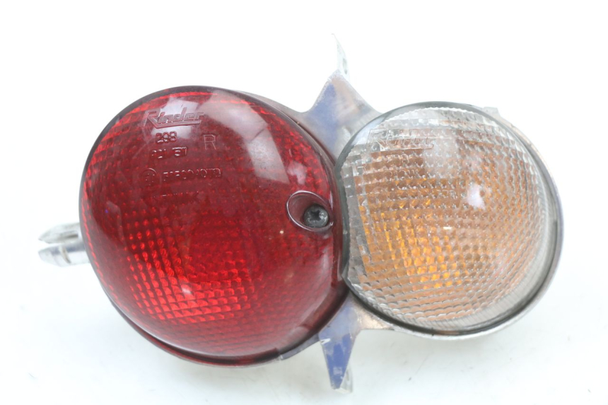 photo de LUZ TRASERA DERECHA YAMAHA YP MAJESTY 125 (2002 - 2006)