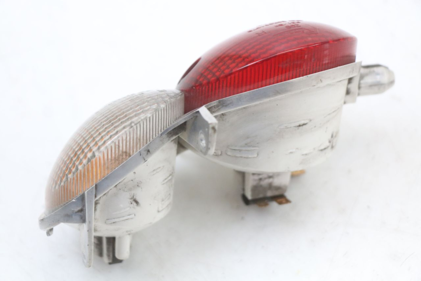 photo de LUZ TRASERA DERECHA YAMAHA YP MAJESTY 125 (2002 - 2006)