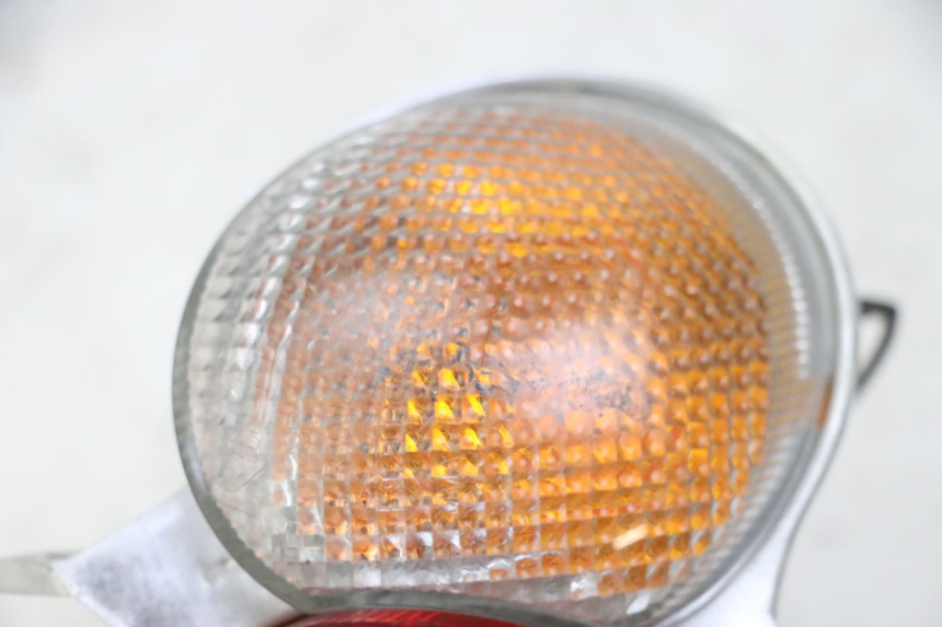 photo de LUZ TRASERA DERECHA YAMAHA YP MAJESTY 125 (2002 - 2006)