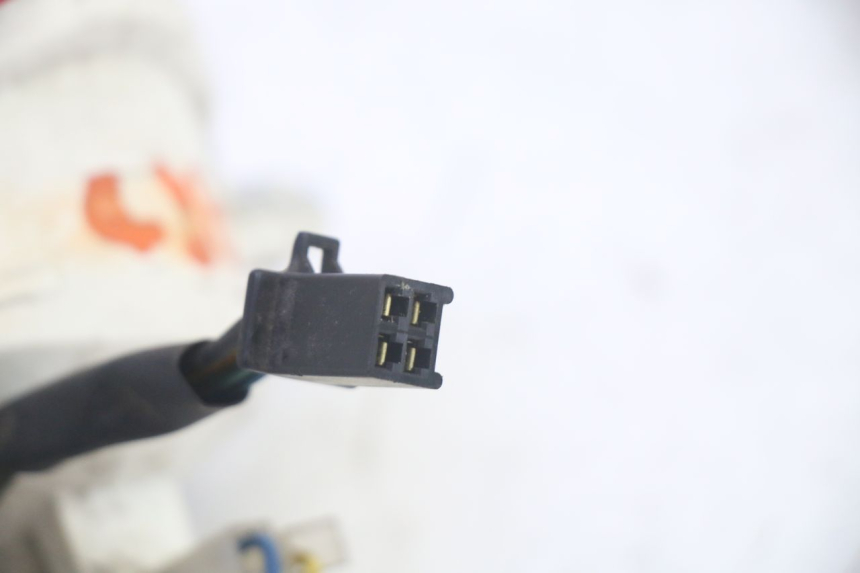 photo de LUZ TRASERA DERECHA YAMAHA YP MAJESTY 125 (2002 - 2006) - Vista general del producto