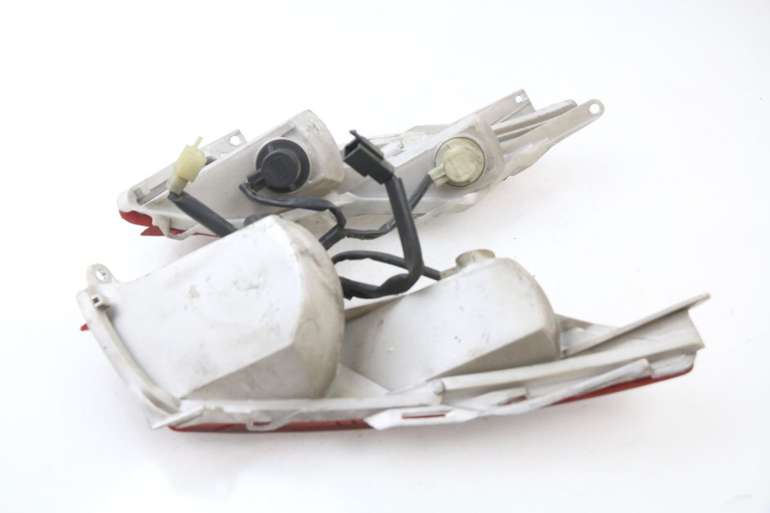 photo de LUZ TRASERA HONDA FES PANTHEON 125 (2003 - 2007)