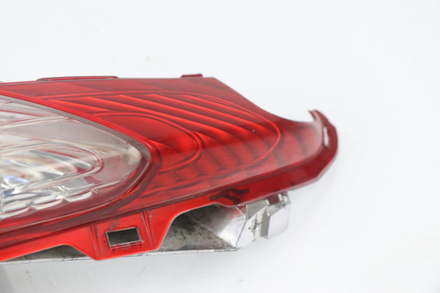 photo de LUZ TRASERA HONDA FES S-WING SWING ABS 125 (2007 - 2015)