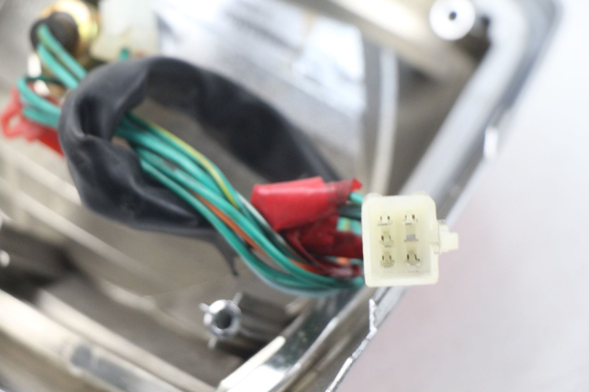 photo de LUZ TRASERA SYM FIDDLE 3 III 125 (2014 - 2020)