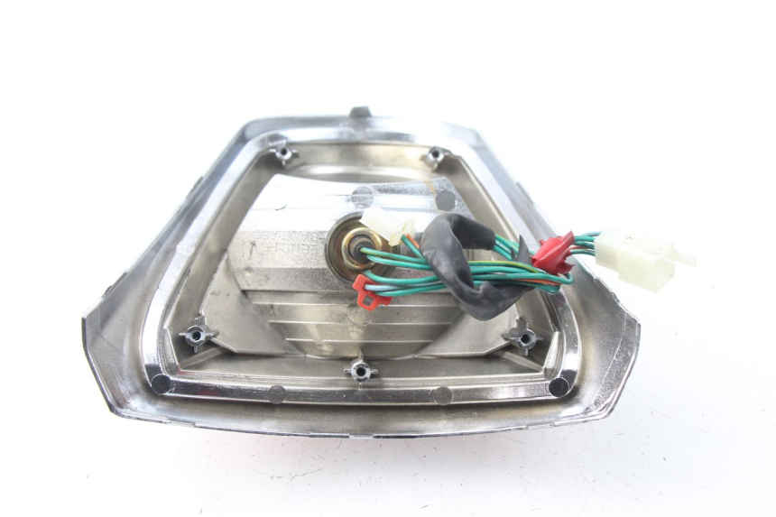 photo de LUZ TRASERA SYM FIDDLE 3 III 125 (2014 - 2020)