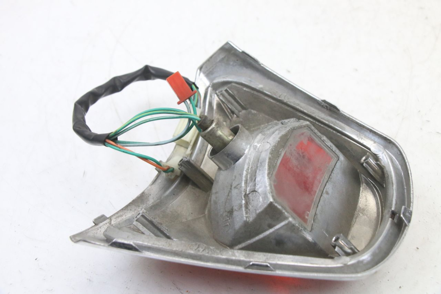 photo de LUZ TRASERA SYM FIDDLE 3 III 125 (2014 - 2020) - Primer plano técnico