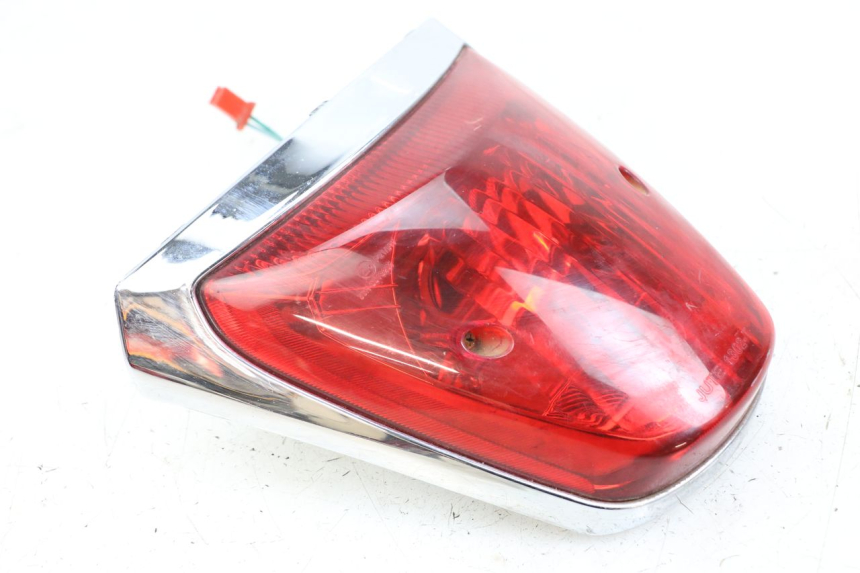 photo de LUZ TRASERA SYM FIDDLE 3 III 50 (2014 - 2020)