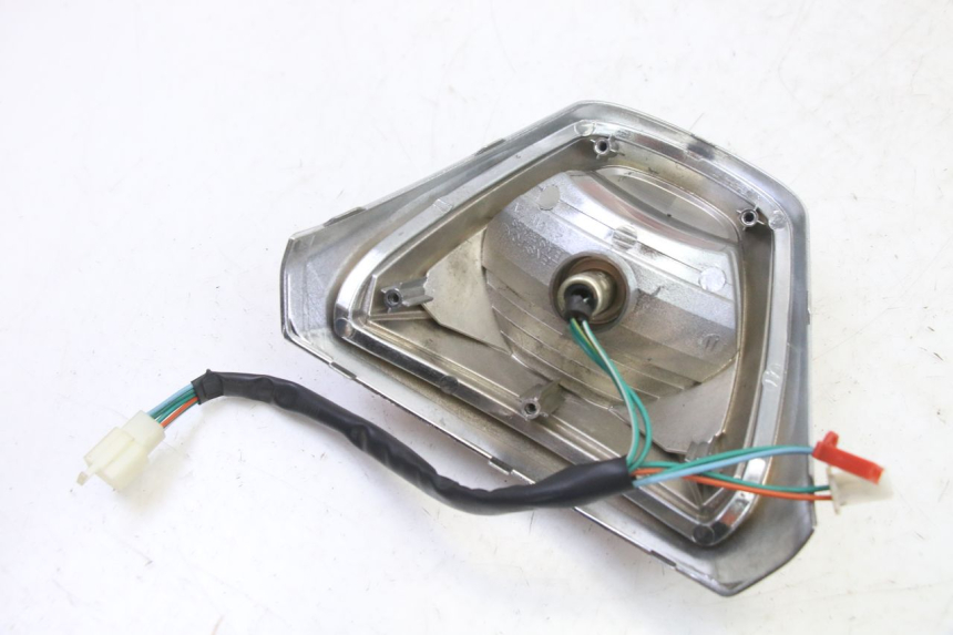 photo de LUZ TRASERA SYM FIDDLE 3 III 50 (2014 - 2020)