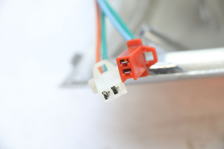 photo de LUZ TRASERA SYM FIDDLE 3 III 50 (2014 - 2020)