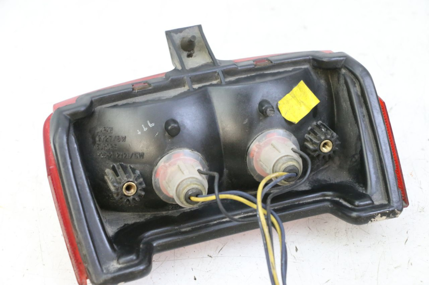 photo de LUZ TRASERA YAMAHA FJ 36Y 1100 (1984 - 1985)
