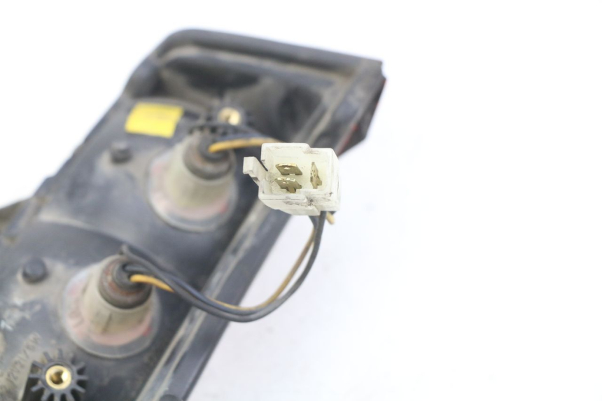 photo de LUZ TRASERA YAMAHA FJ 3CX 1200 (1986 - 1996)