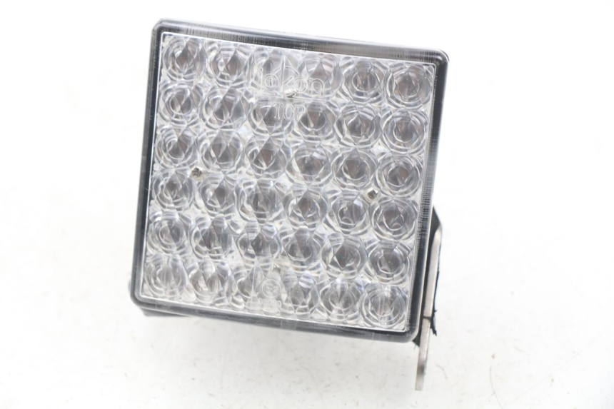 photo de LUZ TRASERA IZQUIERDA YAMAHA FJR ABS 1300 (2006 - 2012)