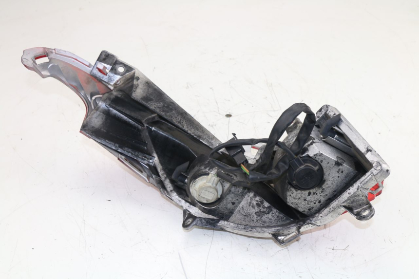 photo de LUZ TRASERA IZQUIERDA HONDA FES S-WING SWING 125 (2007 - 2015)