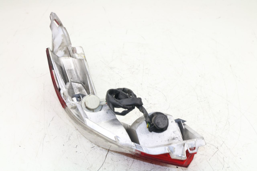 photo de LUZ TRASERA IZQUIERDA HONDA FES S-WING SWING 125 (2007 - 2015)