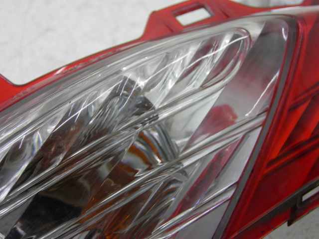 photo de LUZ TRASERA IZQUIERDA HONDA FES S-WING SWING ABS 125 (2007 - 2015)