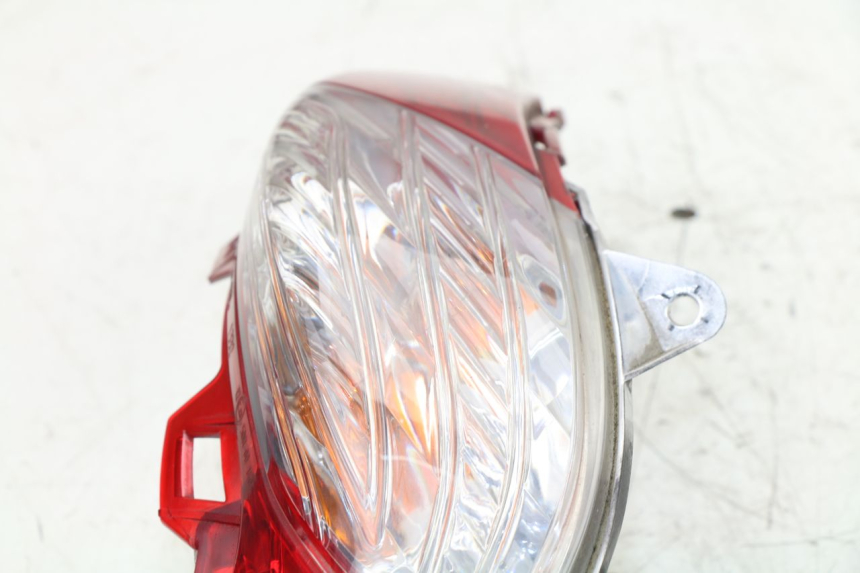 photo de LUZ TRASERA IZQUIERDA HONDA FES S-WING SWING ABS 125 (2007 - 2015)