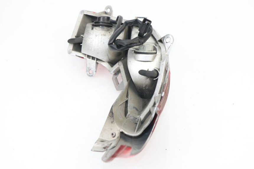 photo de LUZ TRASERA IZQUIERDA HONDA FES S-WING SWING ABS 125 (2007 - 2015)