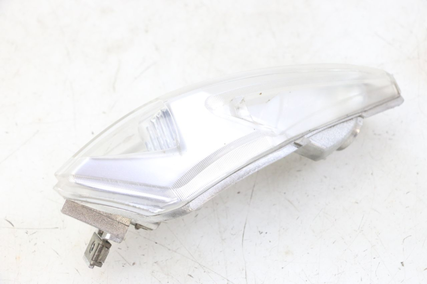 photo de LUZ TRASERA IZQUIERDA PIAGGIO IE MP3 YOURBAN 300 (2011 - 2016)