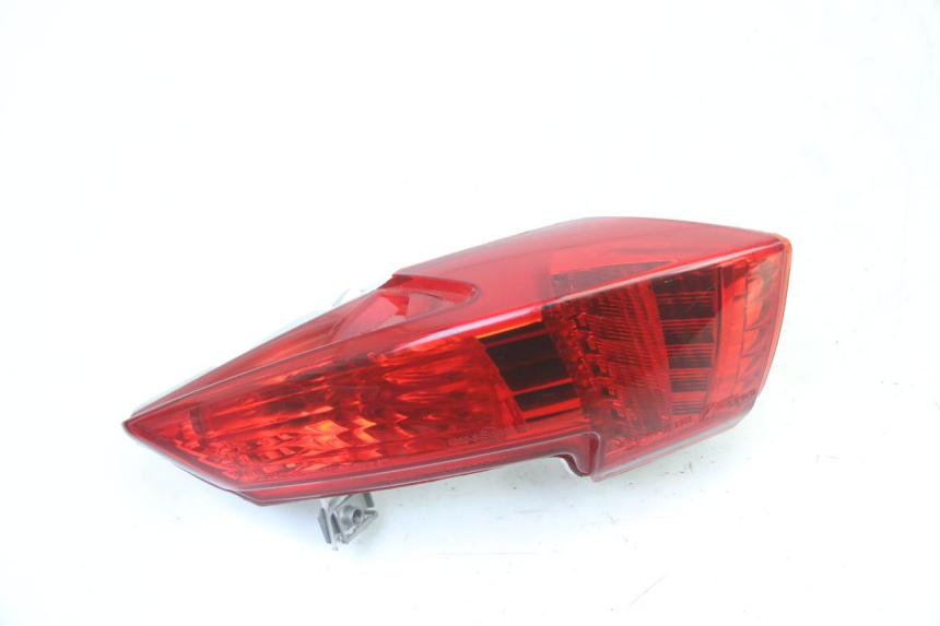 photo de LUZ TRASERA IZQUIERDA PIAGGIO MP3 HPE 310 (2024 - 2025)