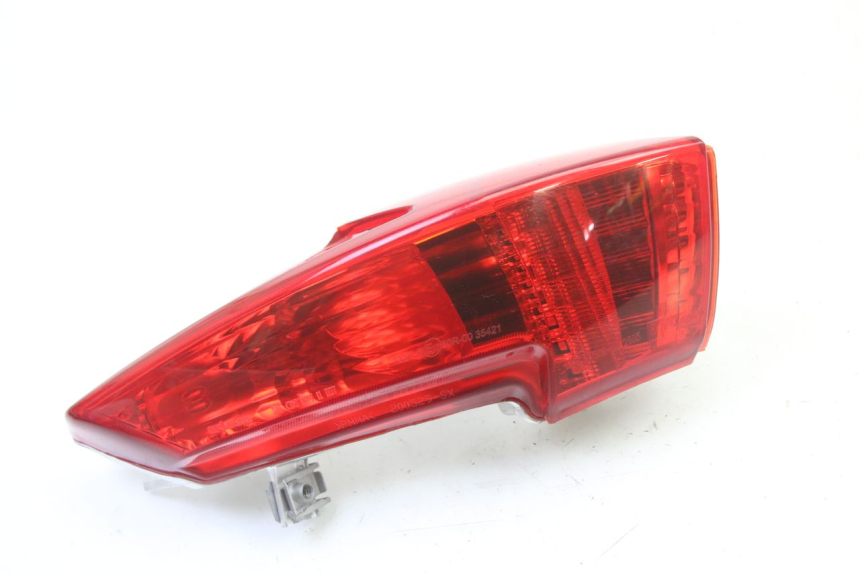 photo de LUZ TRASERA IZQUIERDA PIAGGIO MP3 HPE 310 (2024 - 2025)