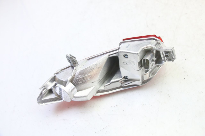 photo de LUZ TRASERA IZQUIERDA PIAGGIO MP3 HPE 310 (2024 - 2025)