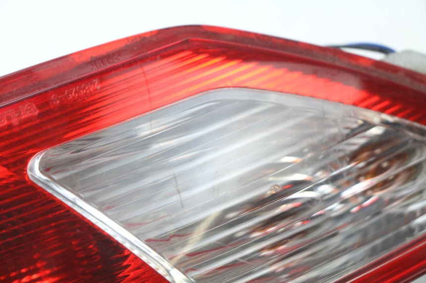 photo de LUZ TRASERA IZQUIERDA PIAGGIO MP3 LT 300 (2010 - 2016)