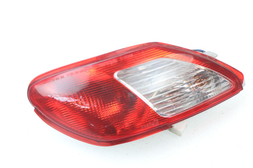 photo de LUZ TRASERA IZQUIERDA PIAGGIO MP3 LT 300 (2010 - 2016)