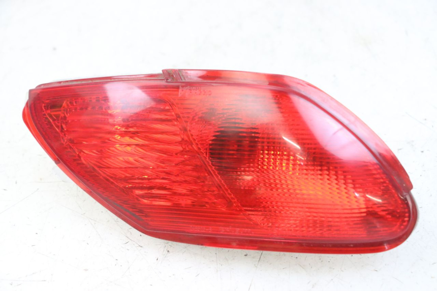 photo de LUZ TRASERA IZQUIERDA PIAGGIO MP3 LT 300 (2010 - 2016)