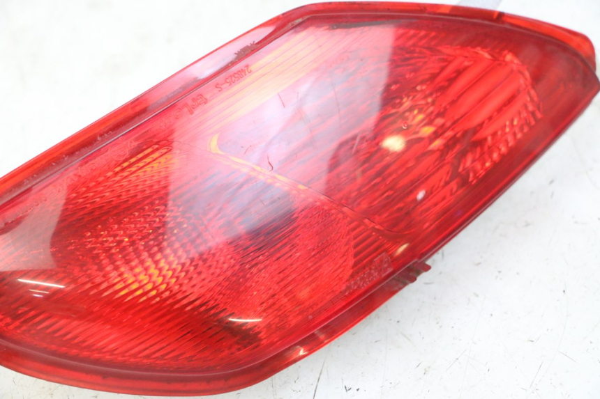 photo de LUZ TRASERA IZQUIERDA PIAGGIO MP3 LT 300 (2010 - 2016)