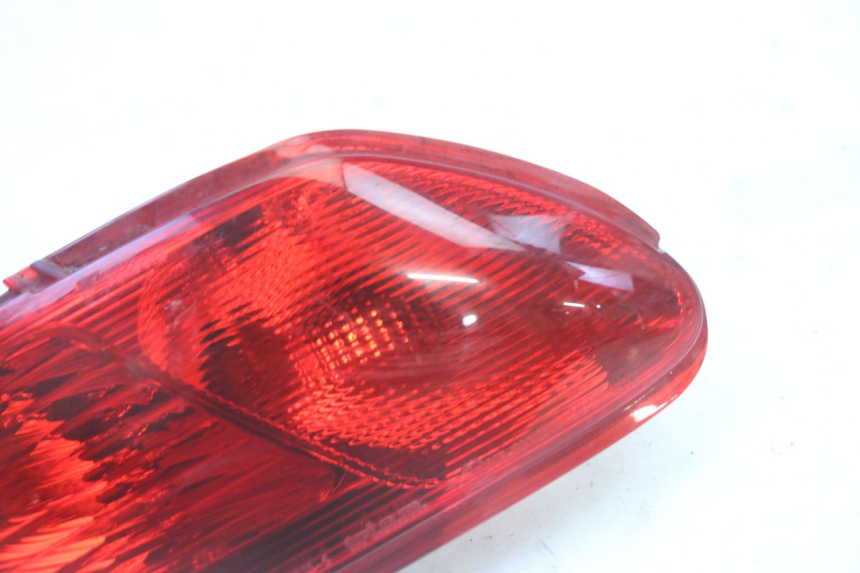 photo de LUZ TRASERA IZQUIERDA PIAGGIO MP3 LT 300 (2010 - 2016)