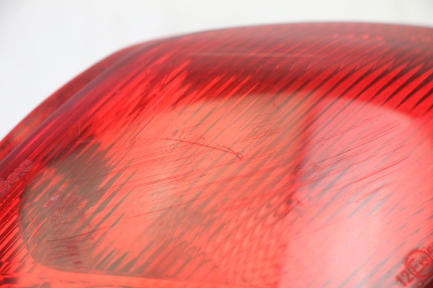 photo de LUZ TRASERA IZQUIERDA PIAGGIO MP3 LT 300 (2010 - 2016)