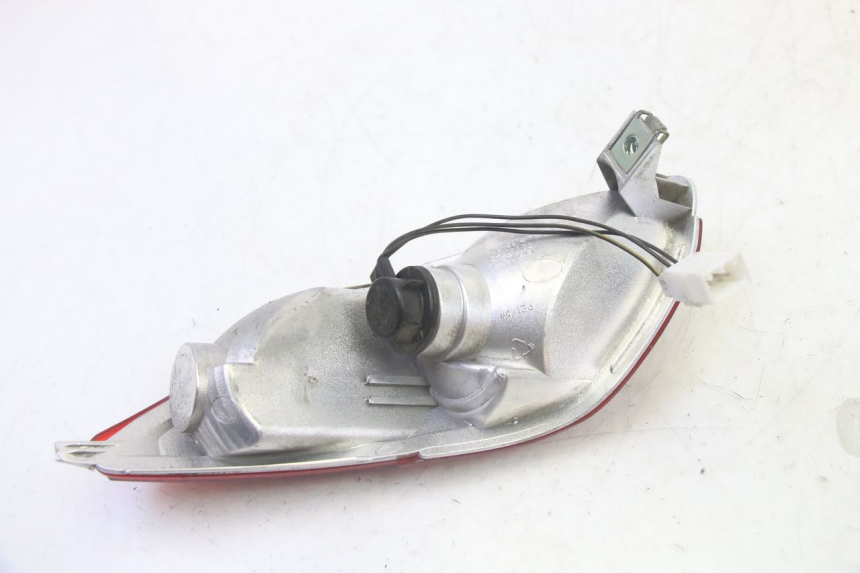 photo de LUZ TRASERA IZQUIERDA PIAGGIO MP3 LT 300 (2010 - 2016)