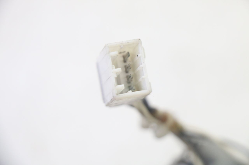 photo de FARO TRASERO IZQUIERDO PIAGGIO MP3 LT 400 (2007 - 2012) - Estado de la superficie y material