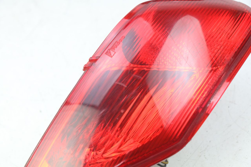photo de FARO TRASERO IZQUIERDO PIAGGIO MP3 500 (2011 - 2015)