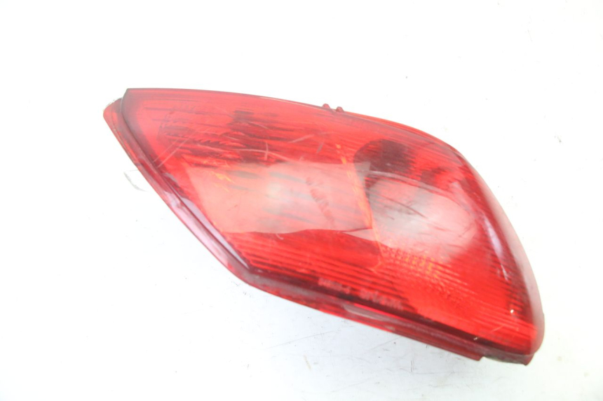 photo de FARO TRASERO IZQUIERDO PIAGGIO MP3 500 (2011 - 2015)