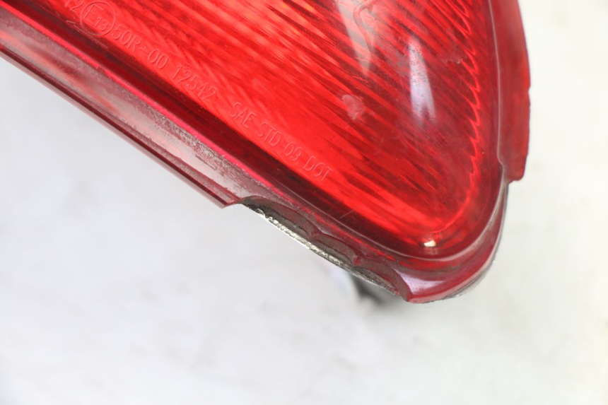 photo de FARO TRASERO IZQUIERDO PIAGGIO MP3 500 (2011 - 2015)