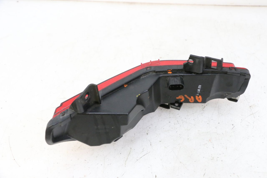 photo de LUZ TRASERA IZQUIERDA PIAGGIO MP3 500 (2014 - 2016)