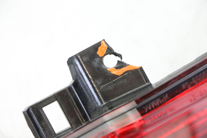 photo de LUZ TRASERA IZQUIERDA PIAGGIO MP3 500 (2014 - 2016)