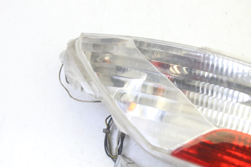 photo de LUZ TRASERA IZQUIERDA PIAGGIO MP3 RL 250 (2007 - 2010)