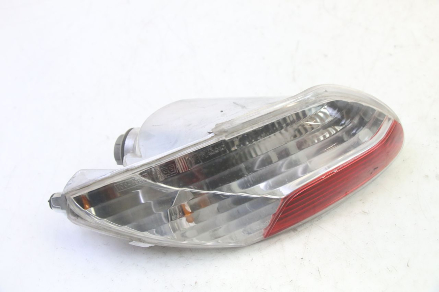 photo de LUZ TRASERA IZQUIERDA PIAGGIO MP3 RL 250 (2007 - 2010)