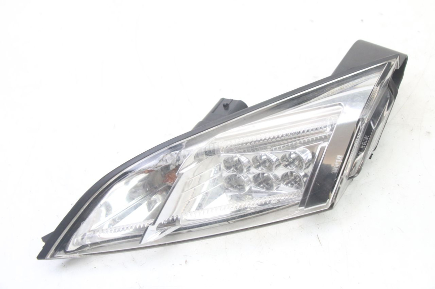 photo de LUZ TRASERA IZQUIERDA PEUGEOT SATELIS 125 (2013 - 2018)