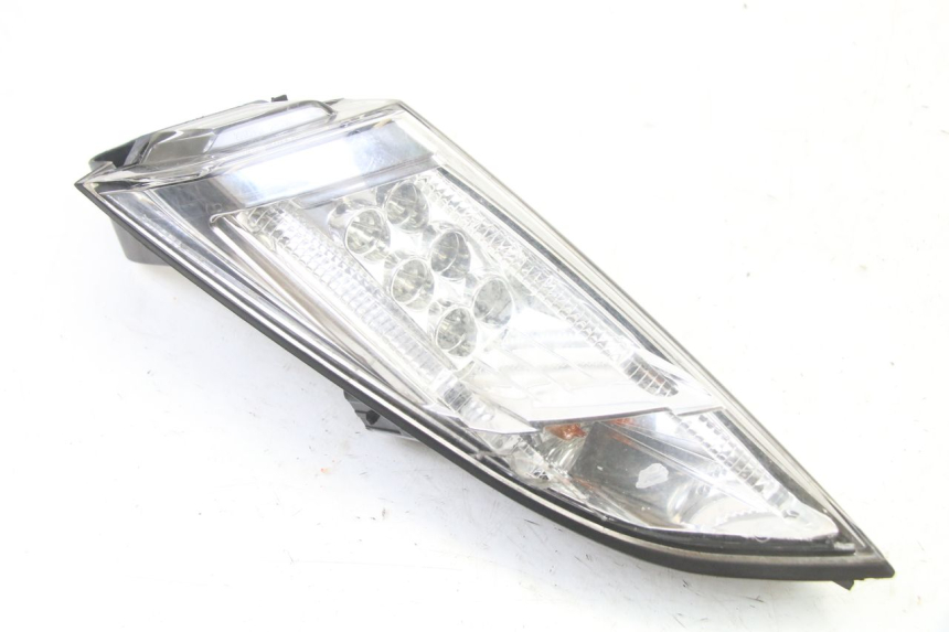 photo de LUZ TRASERA IZQUIERDA PEUGEOT SATELIS 125 (2013 - 2018)