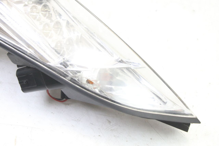 photo de LUZ TRASERA IZQUIERDA PEUGEOT SATELIS 125 (2013 - 2018)
