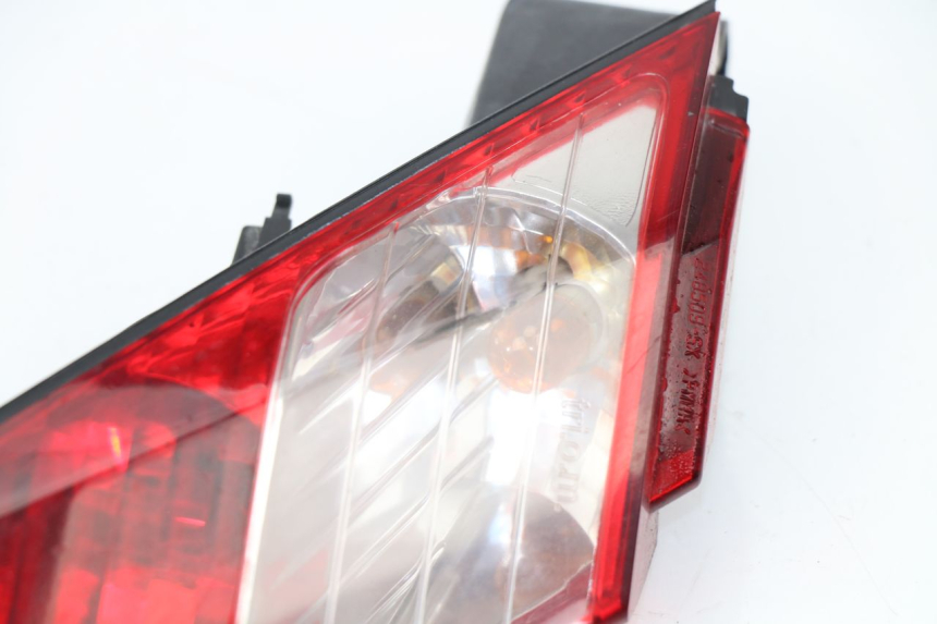 photo de FARO TRASERO IZQUIERDO PEUGEOT SATELIS 125 (2010 - 2012)