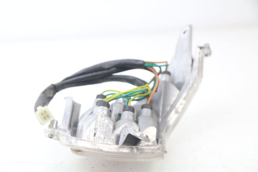 photo de LUZ TRASERA IZQUIERDA PEUGEOT VIVACITY 125 (2010 - 2017)