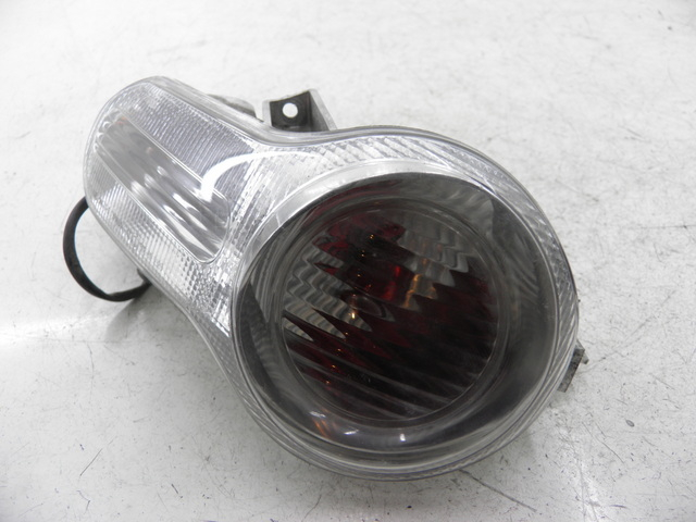 photo de LUZ TRASERA IZQUIERDA PIAGGIO CARNABY 125 (2007 - 2011)