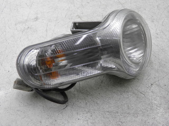 photo de LUZ TRASERA IZQUIERDA PIAGGIO CARNABY 125 (2007 - 2011)