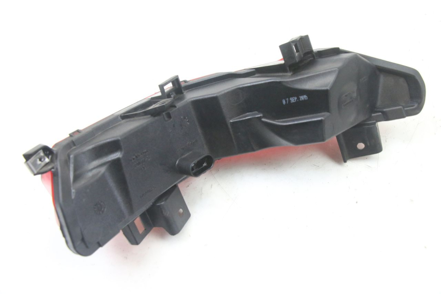 photo de LUZ TRASERA IZQUIERDA PIAGGIO MP3 500 (2014 - 2016)