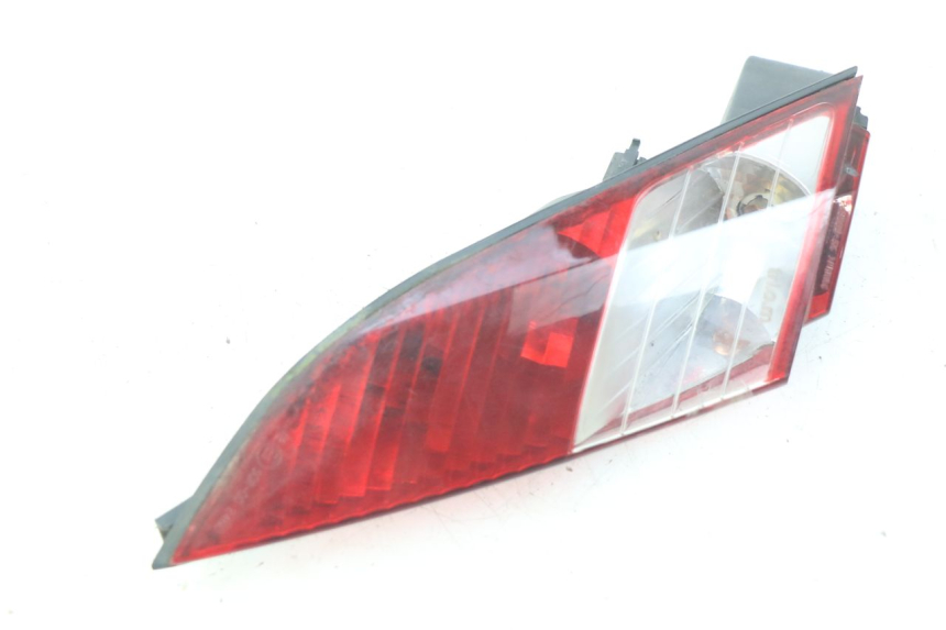 photo de FARO TRASERO IZQUIERDO PEUGEOT SATELIS COMPRESSOR K15 125 (2006 - 2009)