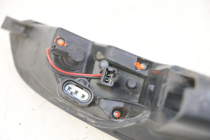 photo de LUZ TRASERA IZQUIERDA PEUGEOT SATELIS 125 (2013 - 2018)